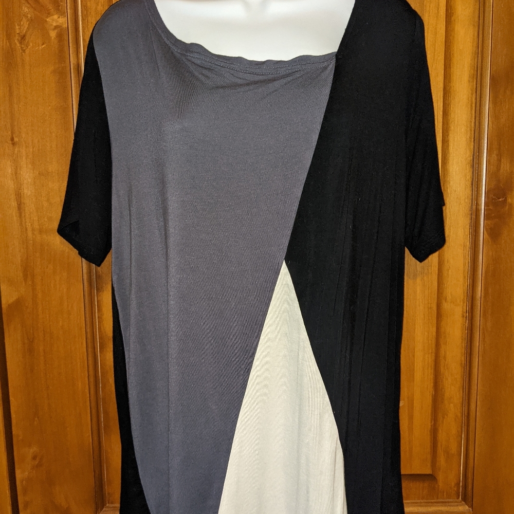 SMathews blouse fits like 1X
